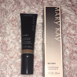 Mary Kay CC Cream Sunscreen Broad Spectrum SPF 15
